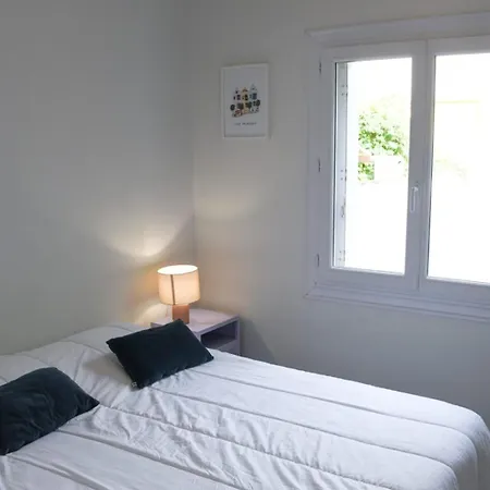 Faraman Au Bord De L'eau Le Grau-du-Roi