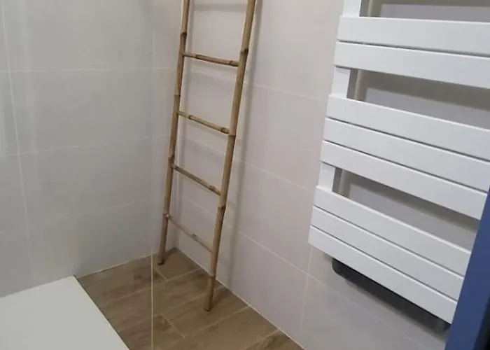 Faraman Au Bord De L'eau