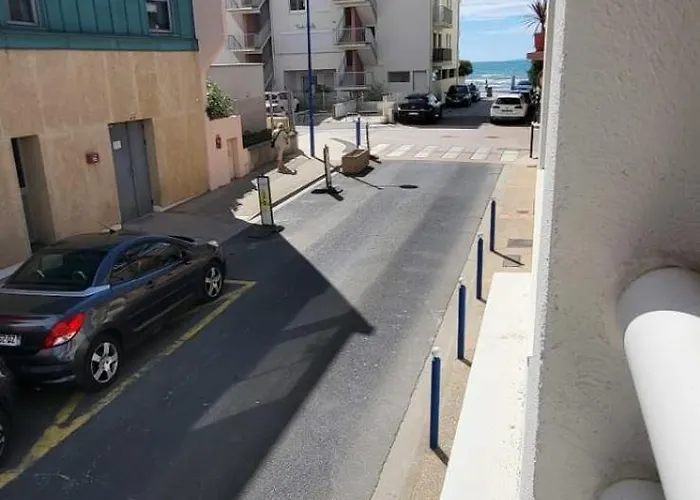 Faraman Au Bord De L'eau 別荘